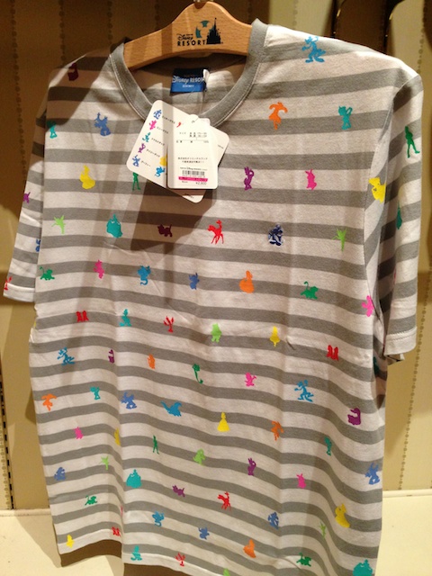 ミッキーのボーダーのTシャツが2900円→1700円になっています