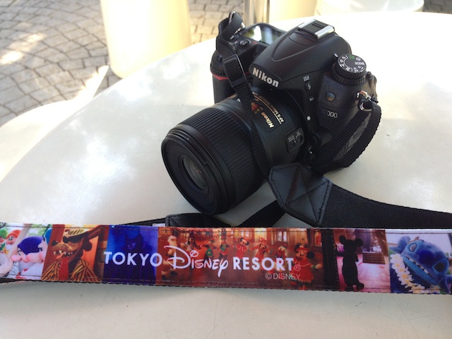 篠山紀信による一眼レフカメラ用ストラップはディズニーパーク撮影 